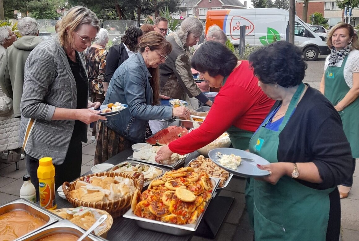 HERA-BBQ-eten-2018x2048.jpg