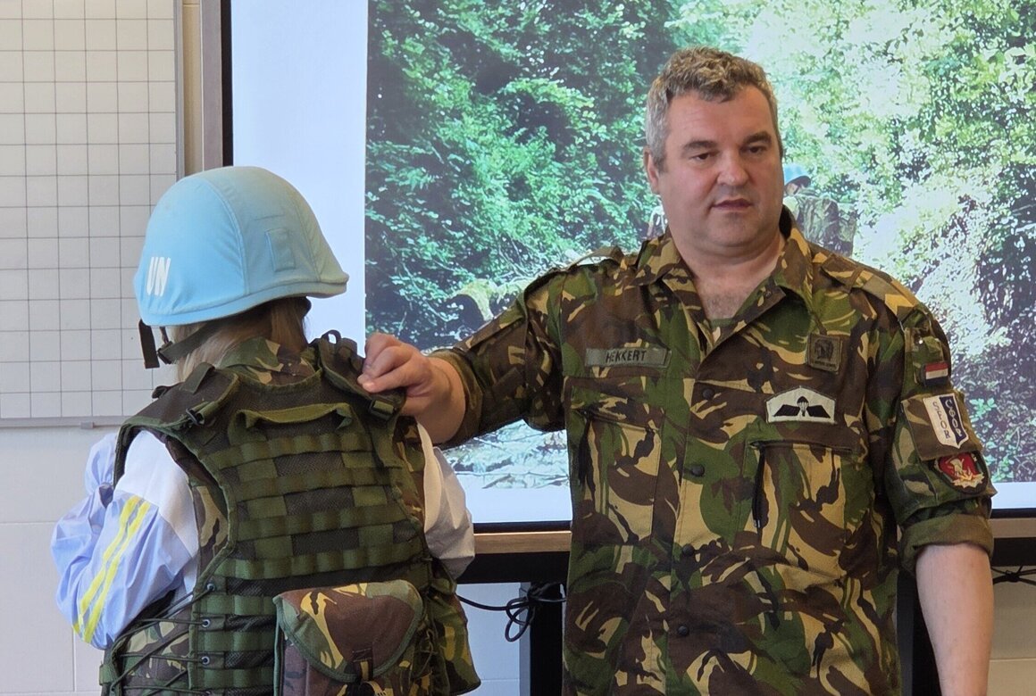 Gastcollege veteraan 2.jpg