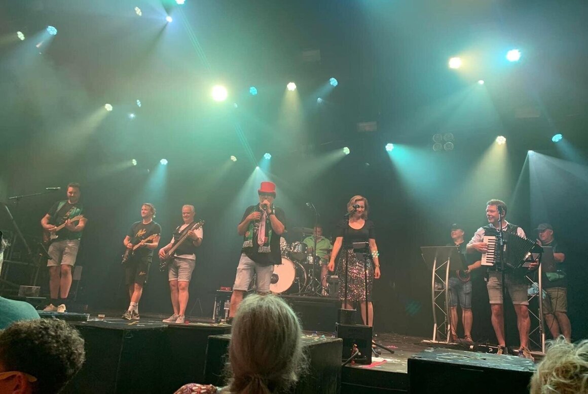 Denekamper Spatzen foto.jpeg